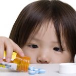 12 крайне вредных лекарств, которые дают детям