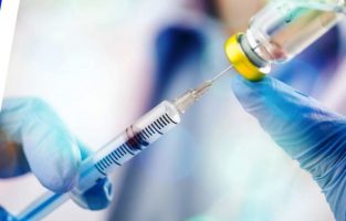 Роспотребнадзор: вакцинация от COVID-19 в этом сезоне не нужна